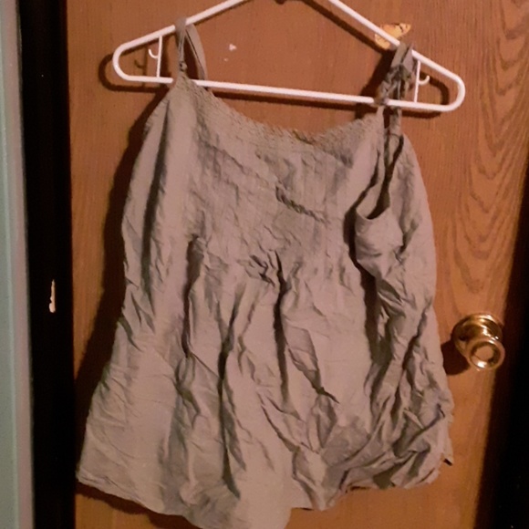 Top - Picture 3 of 3